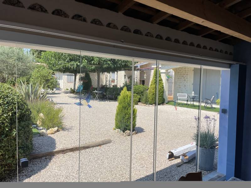 Pose d'une baie vitrée dans maison au Luc Var