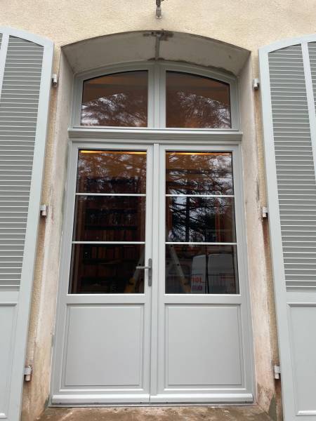 Fenêtre bois à Brignoles