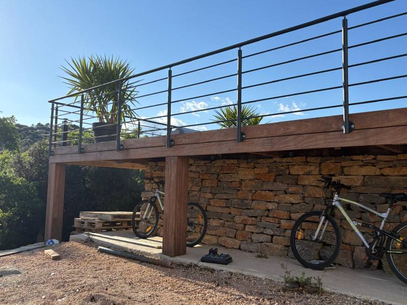 Garde corps aluminium à Besse sur issole